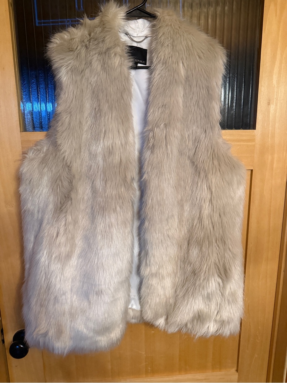 Banana Republic Faux Fur Vest Cream Color  Hook & Eyelet Pockets Size XL